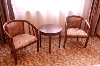 Hualian Business Hotel Шеньян Экстерьер фото