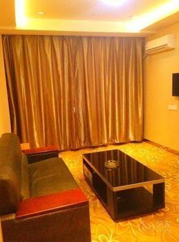 Hualian Business Hotel Шеньян Экстерьер фото