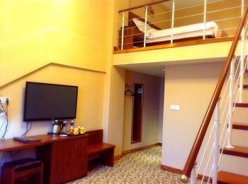 Hualian Business Hotel Шеньян Экстерьер фото